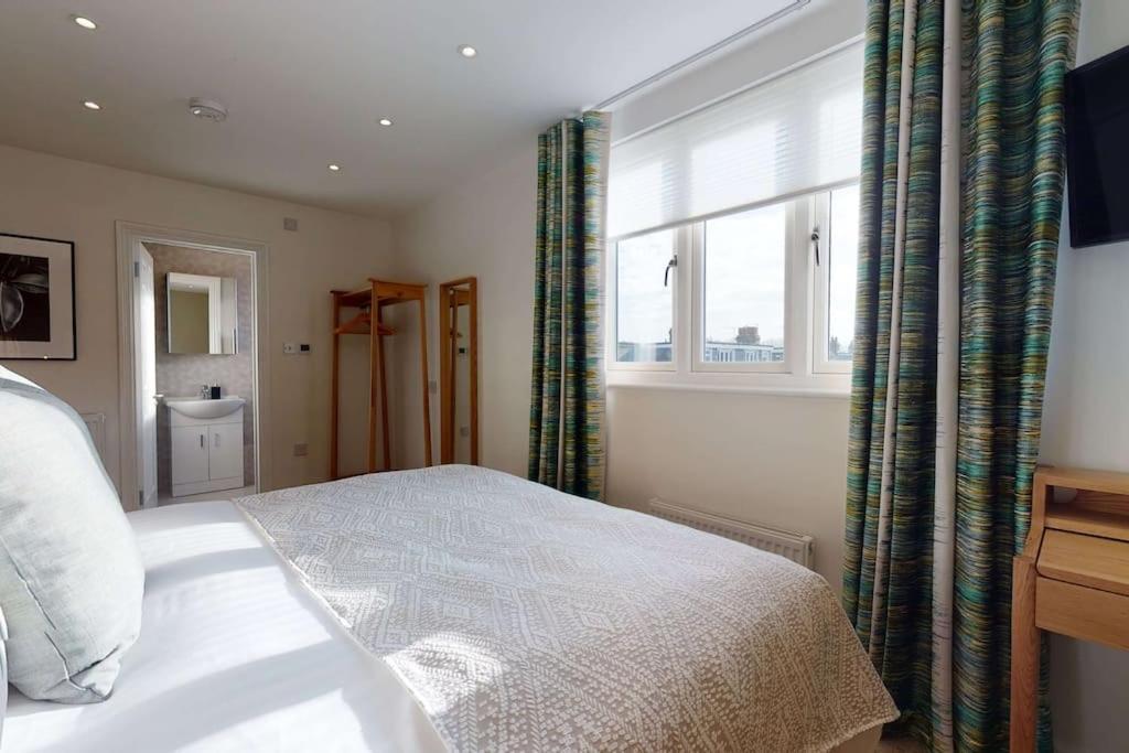 The Oxford Lodge - Ensuite Rooms Extérieur photo